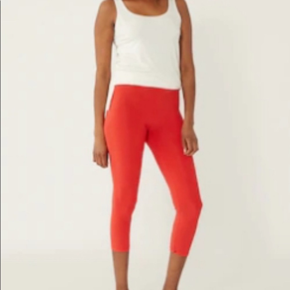 💟 SALE 2/$15 💟 RED CORAL Cropped Leggings…Brand New w/ Tags!!!